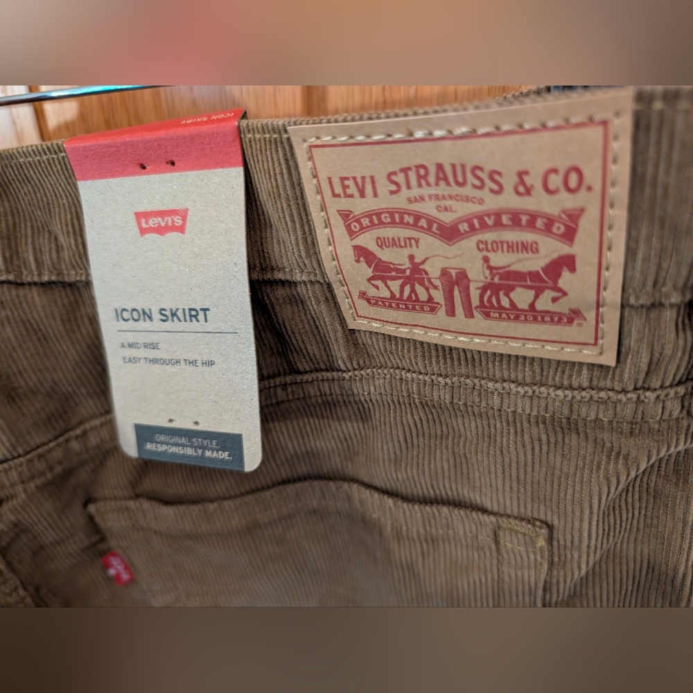 Levi's ICON Tan Corduroy Mini Skirt - Picture 4 of 9
